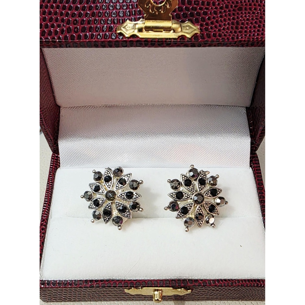 Vintage Starburst Button Clip-On Earrings
